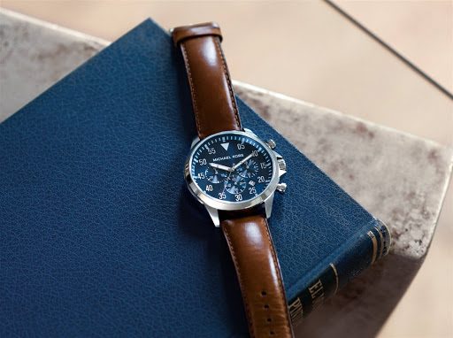 Bán Dây Đồng Hồ Michael Kors: Hướng Dẫn Chi Tiết Để Giữ Vẻ Đẹp Hoàn Hảo