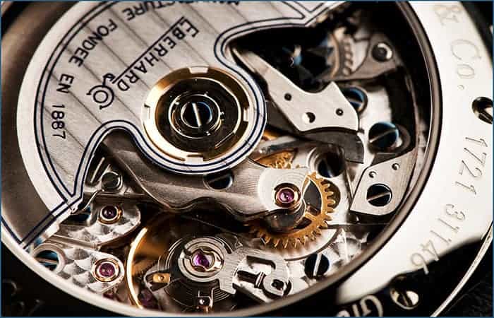 Đồng Hồ Cơ Automatic Giá Bao Nhiêu? Khám Phá Chi Phí Và Giá Trị Thực Sự!