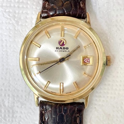 Đồng Hồ Rado Cơ Chính Hãng: Biểu Tượng Của Sự Tinh Tế và Công Nghệ Bền Bỉ