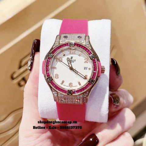 Đồng Hồ Hublot Nữ Màu Hồng: Tuyên Ngôn Phong Cách Độc Đáo Cho Phụ Nữ Hiện Đại