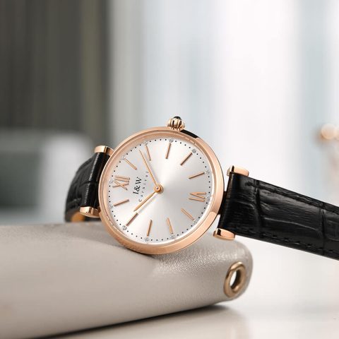 Đồng Hồ Quartz Nữ Giá Bao Nhiêu? Hướng Dẫn Chi Tiết Để Lựa Chọn Thông Minh