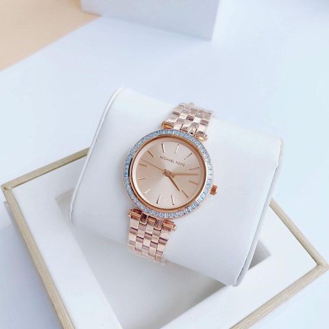 Đồng hồ nữ Michael Kors có tốt không? Đánh giá chi tiết chất lượng và phong cách