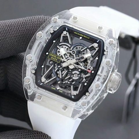 Đồng Hồ Richard Mille Trong Suốt: Biểu Tượng Của Đỉnh Cao Chế Tác Và Đổi Mới