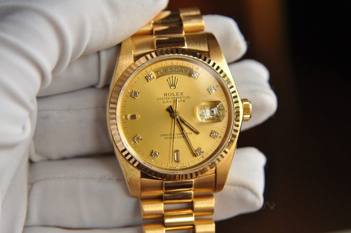 Đồng Hồ Rolex Mạ Vàng Giá Bao Nhiêu? Phân Tích Toàn Diện Về Giá Trị & Rủi Ro