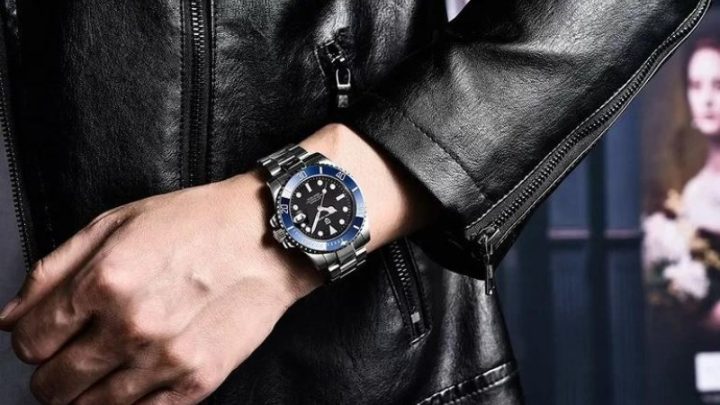 Đồng Hồ "Stainless Steel Back Made in China": Phá Bỏ Định Kiến và Đánh Giá Thực Tế