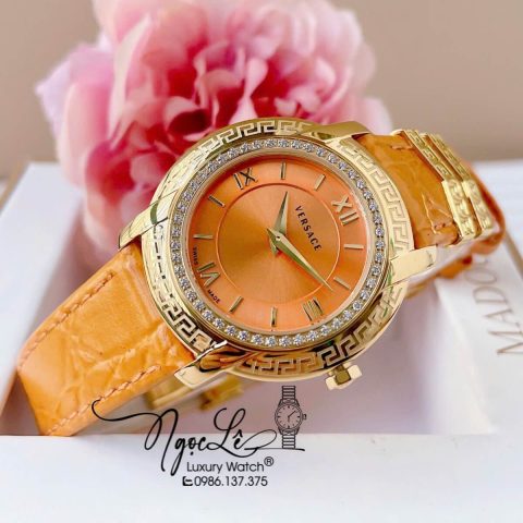 Đồng hồ Versace Nữ Màu Hồng: Biểu Tượng Của Phong Cách và Quyến Rũ Vượt Thời Gian