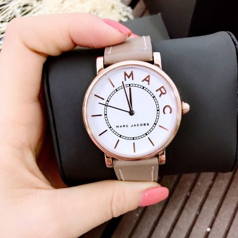 Đồng Hồ Marc Jacobs Mâm Xôi: Biểu Tượng Thời Trang Quyến Rũ Và Độc Đáo