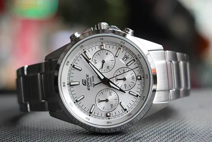 Cách Chỉnh Đồng Hồ Casio Edifice 6 Kim Chuẩn Xác Từ A-Z: Hướng Dẫn Chi Tiết