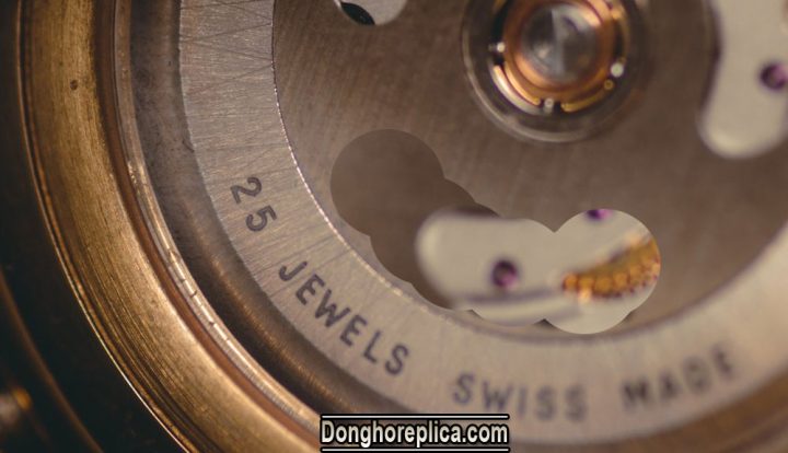 Đồng Hồ Omega 25 Jewels Swiss Made: Biểu Tượng Của Đẳng Cấp, Chính Xác Và Giá Trị Vượt Thời Gian