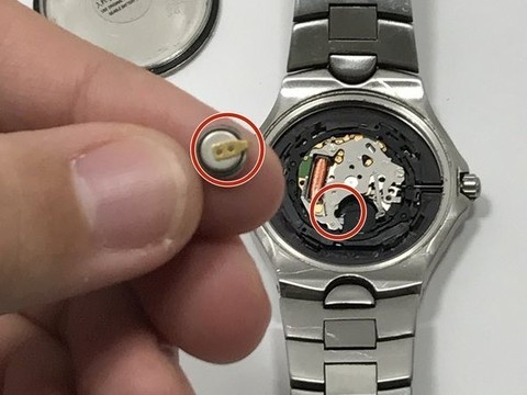 Cách Mua Pin Đồng Hồ Eco Drive: Giải Mã Công Nghệ Và Hướng Dẫn Thay Thế Toàn Diện