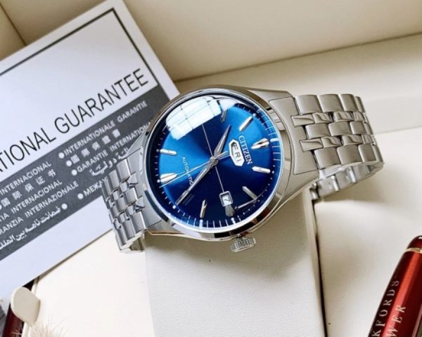 Đồng hồ chạy pin và cơ: Sự khác biệt và lựa chọn tối ưu cho người yêu đồng hồ