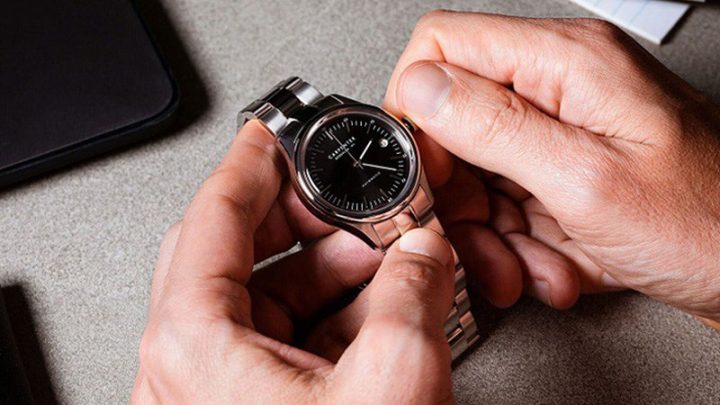 Đồng Hồ Cơ Bị Đứng Máy: Nguyên Nhân Phổ Biến và Cách Khắc Phục Hiệu Quả Đồng Hồ Cơ Bị Đứng Máy: Nguyên Nhân Phổ Biến và Cách Khắc Phục Hiệu Quả