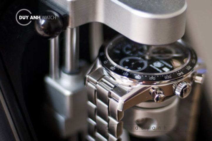 Cách Đánh Bóng Đồng Hồ Inox Tại Nhà Luôn Sáng Bóng Như Mới