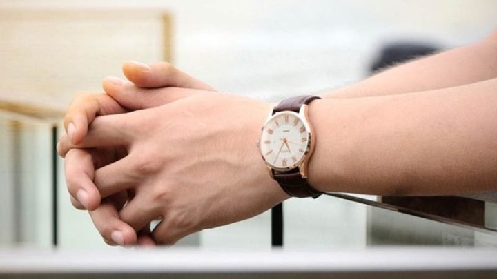 Sinh Viên Nên Mua Đồng Hồ Nào? Hướng Dẫn Toàn Diện Từ A-Z