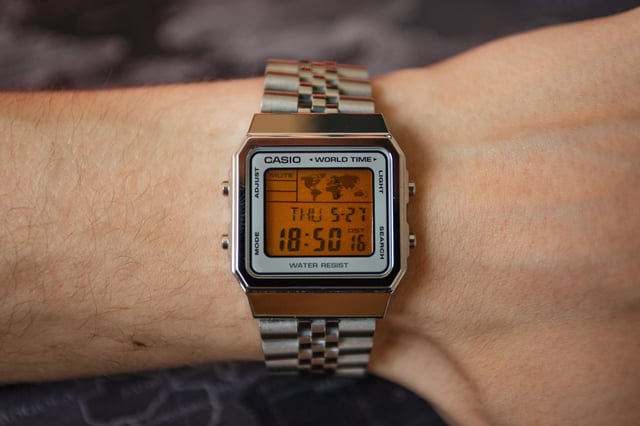 Miếng Dán Màn Hình Đồng Hồ Casio: Bảo Vệ Vẻ Đẹp Vượt Thời Gian Cho Cỗ Máy Thời Gian Của Bạn