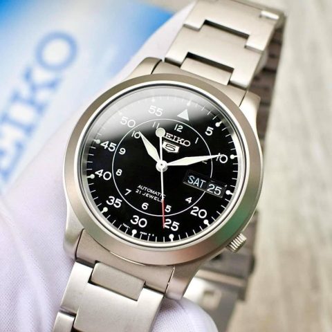 Dây kim loại đồng hồ Seiko 5 quân đội: Từ lịch sử đến phong cách bền bỉ vượt thời gian