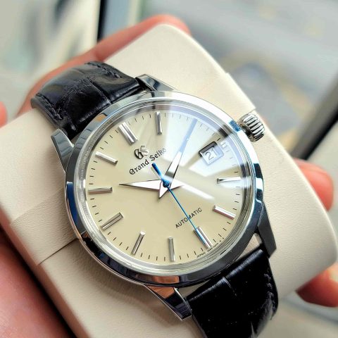 Mua Đồng Hồ Grand Seiko Ở Đâu? Hướng Dẫn Chi Tiết Để Sở Hữu Cỗ Máy Thời Gian Đỉnh Cao