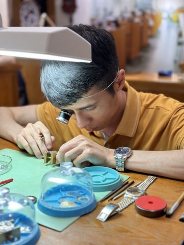 Học Sửa Đồng Hồ Tại Hà Nội: Top 5 Địa Chỉ Uy Tín & Lời Khuyên Hữu Ích