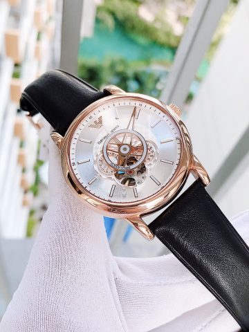 Đồng Hồ Emporio Armani Thụy Sĩ: Sự Thật Đằng Sau Tên Gọi Và Giá Trị Thực Sự