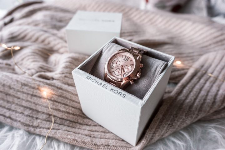 Cách Phân Biệt Đồng Hồ Michael Kors Thật Và Giả: Hướng Dẫn Chi Tiết Từ A Đến Z