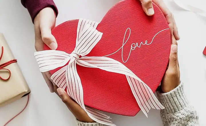 14/3 Tặng Quà Gì? Gợi Ý Quà Tặng Valentine Trắng Ý Nghĩa Nhất