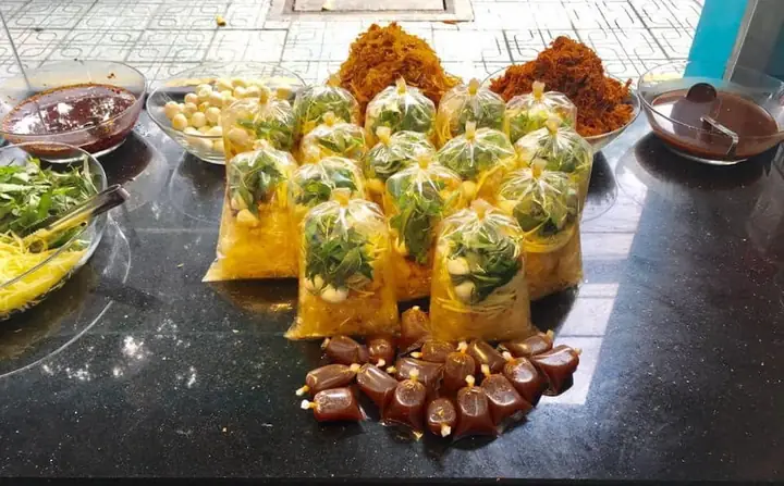 Bánh Tráng Trộn Thành Danh: Đặc sản Tây Ninh được ưa chuộng