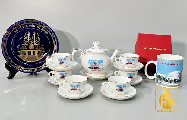 Bộ Ấm Trà Quà Tặng: Ý Nghĩa, Cách Chọn & Địa Chỉ Uy Tín