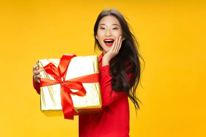 Cách Đòi Quà Bạn Trai Tinh Tế, Hiệu Quả và Không Gây Áp Lực Cách Đòi Quà Bạn Trai Tinh Tế, Hiệu Quả và Không Gây Áp Lực