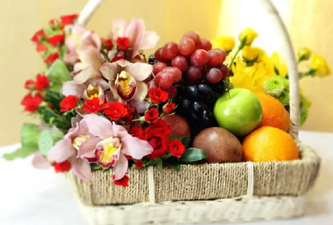 Hướng Dẫn Chi Tiết Cách Gói Giỏ Quà Đẹp Mắt Và Tinh Tế