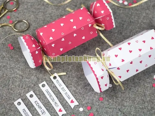 Cách Làm Giấy Gói Quà Độc Đáo: Hướng Dẫn Tự Tay Tạo Bao Bì Ấn Tượng