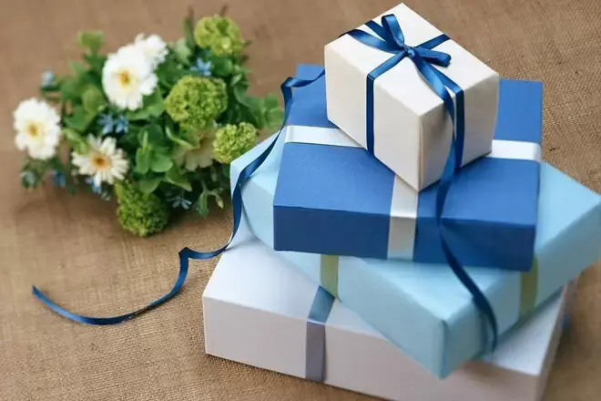 Tự Tay Làm Hộp Quà Hình Ngôi Sao Độc Đáo: Hướng Dẫn Chi Tiết