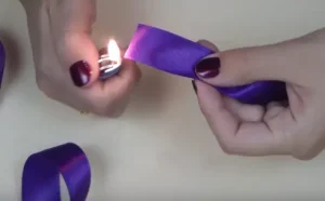 Cách làm nơ ruy băng gói quà: Từ cơ bản đến nâng cao