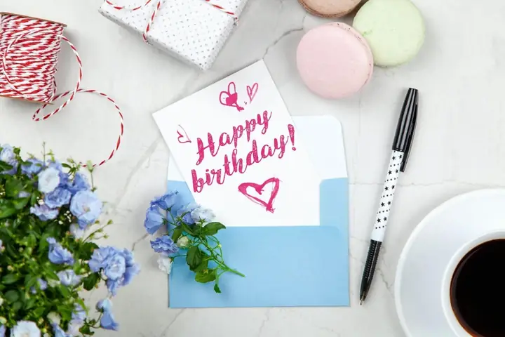 Cách Làm Quà Sinh Nhật Bất Ngờ Khiến Người Nhận Vỡ Oà Hạnh Phúc Cách Làm Quà Sinh Nhật Bất Ngờ Khiến Người Nhận Vỡ Oà Hạnh Phúc