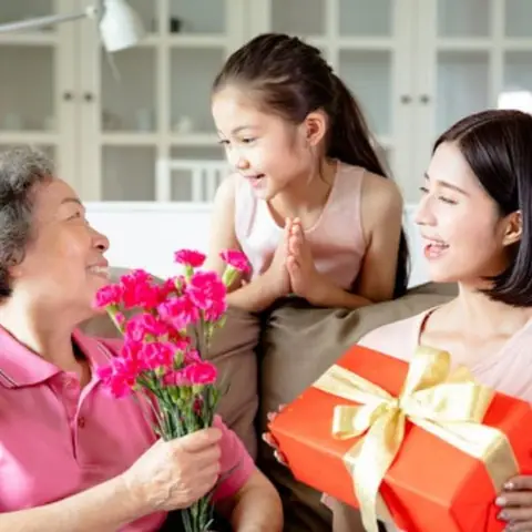 Cách Làm Quà Sinh Nhật Tặng Mẹ Đơn Giản, Ý Nghĩa Nhất