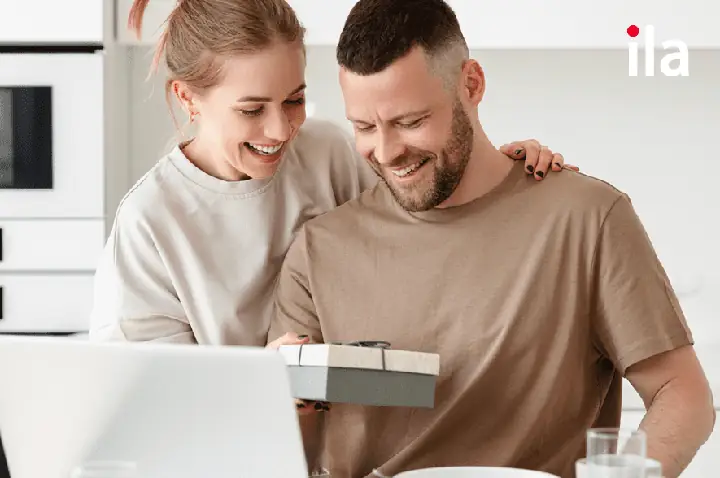 Cảm ơn vì món quà tiếng Anh là gì? Từ ngữ & mẫu câu cảm ơn Cảm ơn vì món quà tiếng Anh là gì? Từ ngữ & mẫu câu cảm ơn