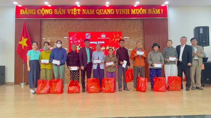 Chương Trình Tặng Quà Tết: Ý Nghĩa Và Cách Tổ Chức Hiệu Quả
