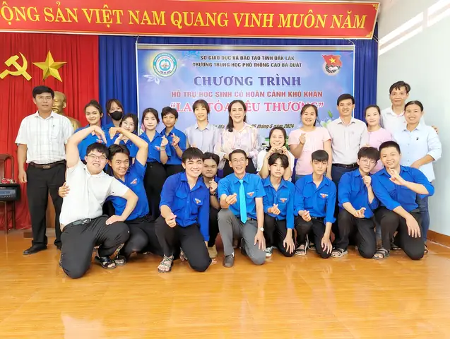 Chương trình trao quà cho học sinh nghèo: Ý nghĩa và Cách tổ chức