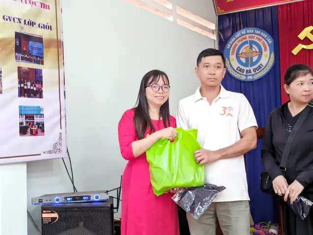 Chương trình trao quà cho học sinh nghèo: Ý nghĩa và Cách tổ chức