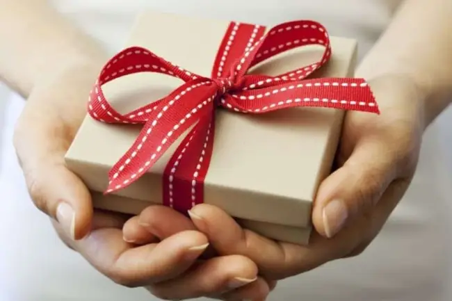 Cách lựa chọn đơn vị chuyển phát nhanh quà tặng uy tín, nhanh chóng, tiết kiệm