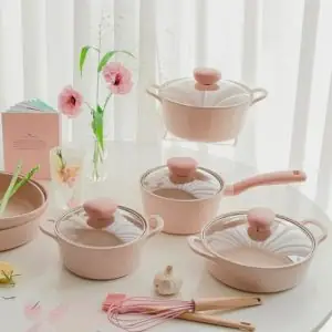 Con gái thích được tặng quà gì? Hướng dẫn chọn quà tâm lý và 30+ gợi ý độc đáo Con gái thích được tặng quà gì? Hướng dẫn chọn quà tâm lý và 30+ gợi ý độc đáo