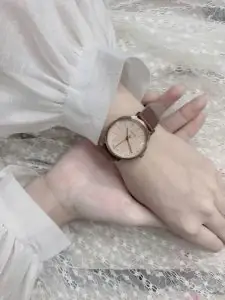 Con gái thích được tặng quà gì? Hướng dẫn chọn quà tâm lý và 30+ gợi ý độc đáo Con gái thích được tặng quà gì? Hướng dẫn chọn quà tâm lý và 30+ gợi ý độc đáo