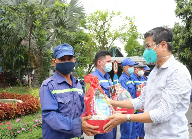 Công ty TNHH Một Thành Viên Mạng Lưới Quà là gì?
