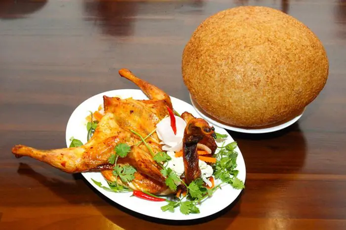 17. Xôi phồng Chợ Mới
