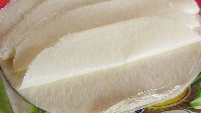 1.10 Bánh tráng sữa – đặc sản Bến Tre làm quà
