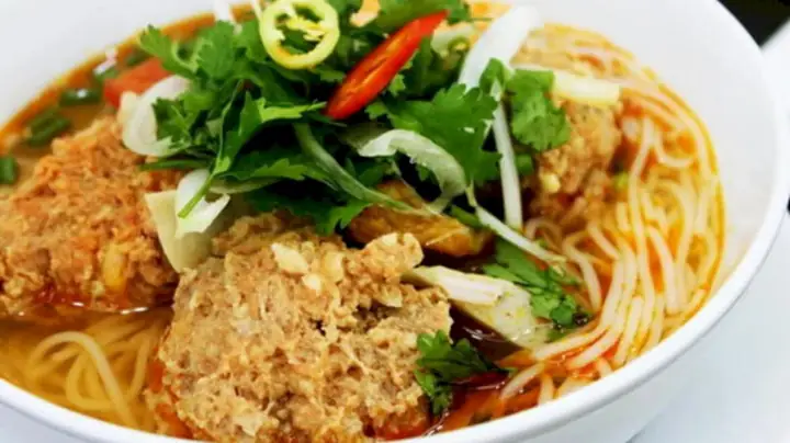 Bún riêu cua vị sông Kôn