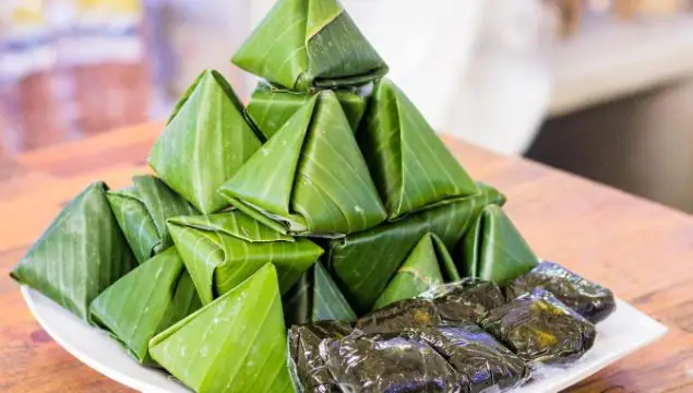 6. Bánh ít lá gai