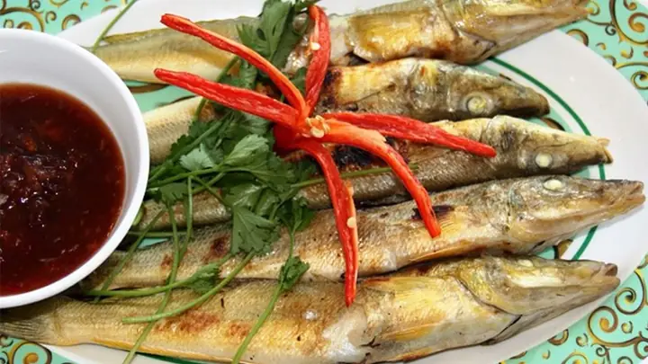 Đặc Sản Lagi Làm Quà: Cẩm Nang Chọn Lựa Tinh Hoa Xứ Biển