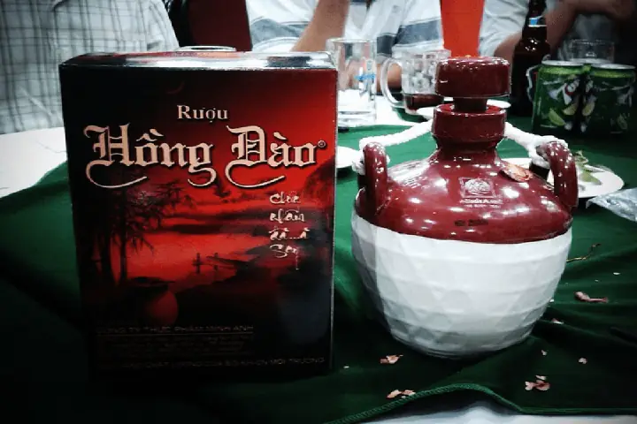 5. Rượu Hồng Đào