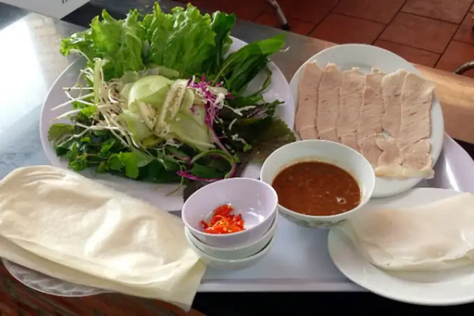 Đặc Sản Tam Kỳ Làm Quà: Khám Phá Hương Vị Xứ Quảng