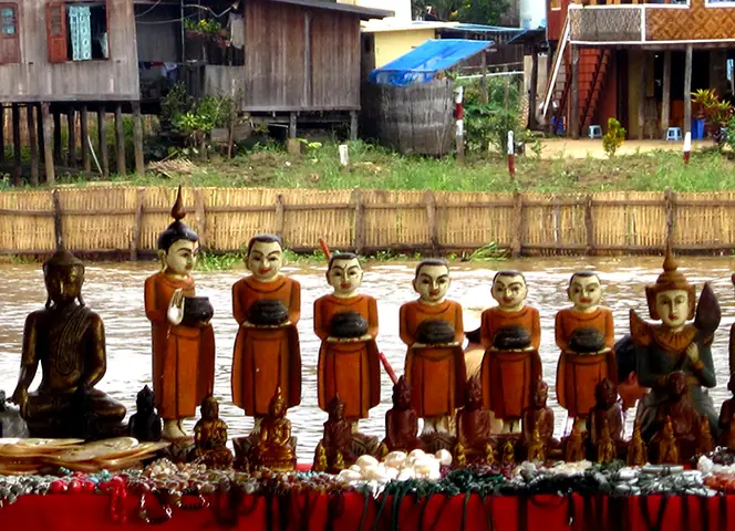 Đi Myanmar mua quà gì? 20+ Gợi ý quà lưu niệm độc đáo, ý nghĩa Đi Myanmar mua quà gì? 20+ Gợi ý quà lưu niệm độc đáo, ý nghĩa
